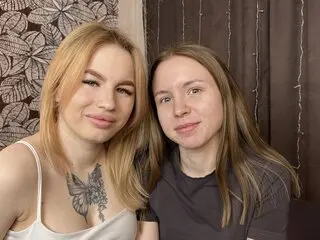ElwynaAndLora lj toy livejasmin