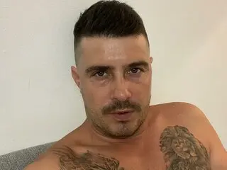 SocialLion amateur real camshow